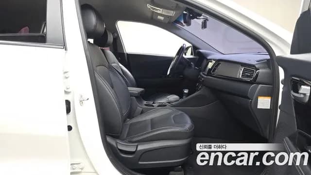 2018 Kia Niro Prestige Sold VIN KNACB81CGJA140492 – odometer reading 2018 Kia Niro Prestige Sold VIN KNACB81CGJA140492 – odometer reading