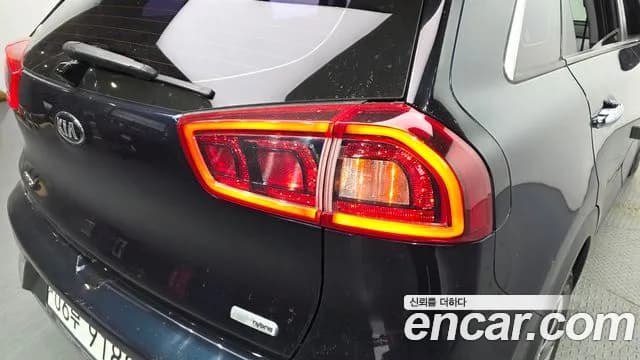 2018 Kia Niro Prestige Sold VIN KNACB81CGJA146566 – interior seats 2018 Kia Niro Prestige Sold VIN KNACB81CGJA146566 – interior seats