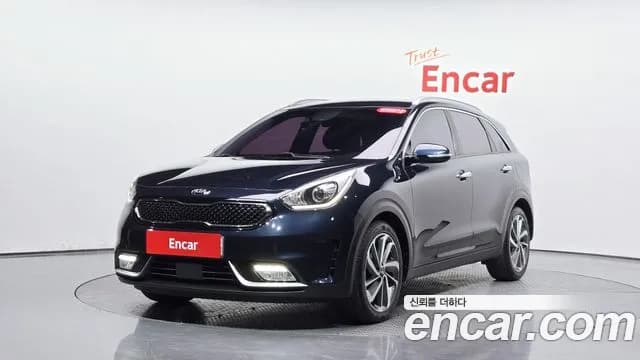 2018 Kia Niro Prestige Sold VIN KNACB81CGJA154396 – rear exterior 2018 Kia Niro Prestige Sold VIN KNACB81CGJA154396 – rear exterior