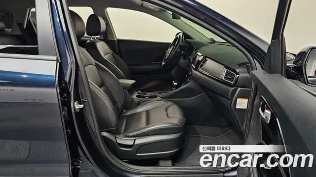 2018 Kia Niro Prestige Sold VIN KNACB81CGJA169273 – odometer reading 2018 Kia Niro Prestige Sold VIN KNACB81CGJA169273 – odometer reading