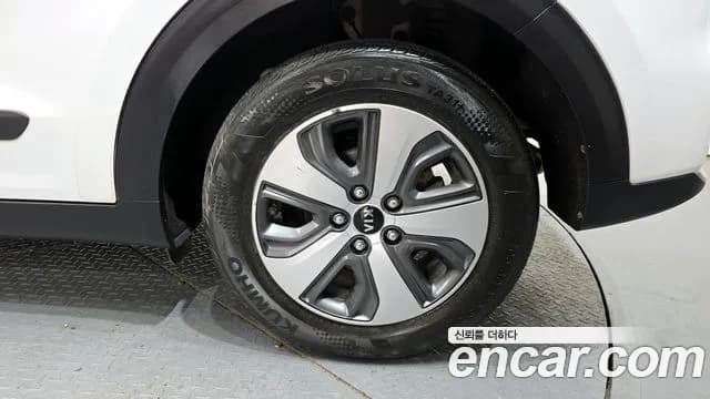 2018 Kia Niro Prestige Sold VIN KNACB81CGJA174578 – photo 20 2018 Kia Niro Prestige Sold VIN KNACB81CGJA174578 – photo 20