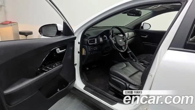 2018 Kia Niro Prestige Sold VIN KNACB81CGJA174578 – photo 26 2018 Kia Niro Prestige Sold VIN KNACB81CGJA174578 – photo 26