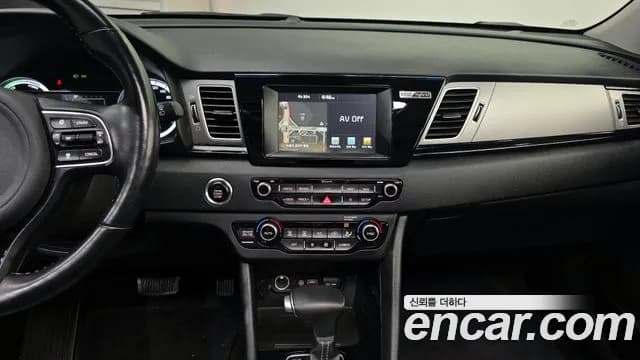 2018 Kia Niro Prestige Sold VIN KNACB81CGJA174578 – photo 28 2018 Kia Niro Prestige Sold VIN KNACB81CGJA174578 – photo 28