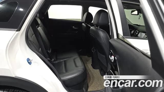 2018 Kia Niro Prestige Sold VIN KNACB81CGJA193182 – undercarriage 2018 Kia Niro Prestige Sold VIN KNACB81CGJA193182 – undercarriage