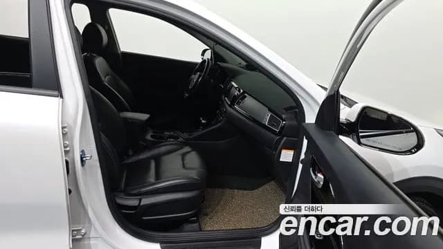 2018 Kia Niro Prestige Sold VIN KNACB81CGJA193182 – photo 17 2018 Kia Niro Prestige Sold VIN KNACB81CGJA193182 – photo 17