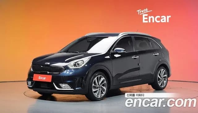 2018 Kia Niro Prestige Sold VIN KNACB81CGJA212880 – front exterior 2018 Kia Niro Prestige Sold VIN KNACB81CGJA212880 – front exterior