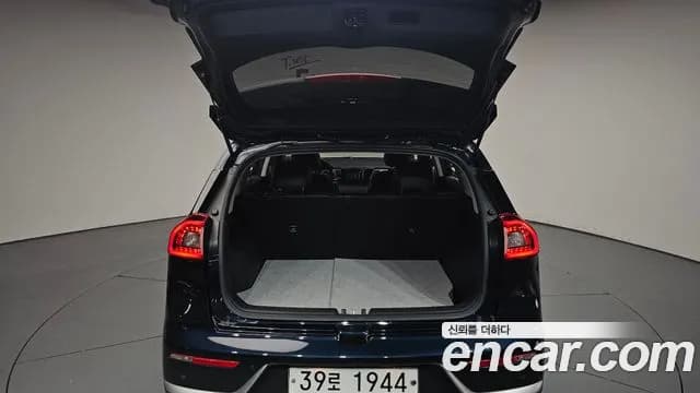 2018 Kia Niro Prestige Sold VIN KNACB81CGJA212880 – photo 17 2018 Kia Niro Prestige Sold VIN KNACB81CGJA212880 – photo 17