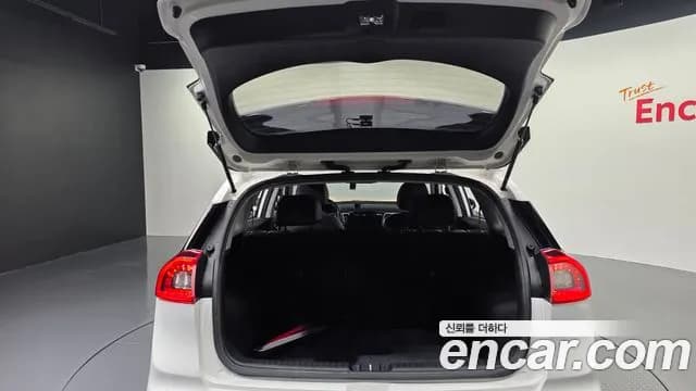 2018 Kia Niro Prestige Sold VIN KNACB81CGJA238712 – photo 26 2018 Kia Niro Prestige Sold VIN KNACB81CGJA238712 – photo 26