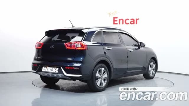 2018 Kia Niro Prestige Sold VIN KNACB81CGJA250837 – front exterior 2018 Kia Niro Prestige Sold VIN KNACB81CGJA250837 – front exterior