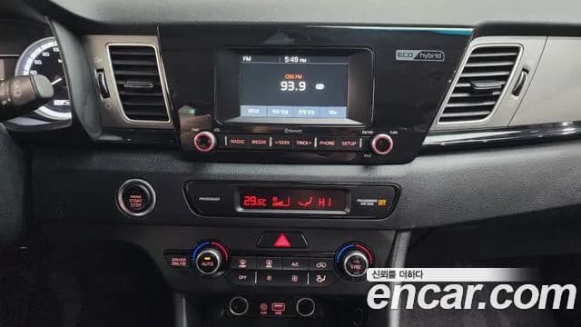 2018 Kia Niro Prestige Sold VIN KNACB81CGJA250837 – dashboard 2018 Kia Niro Prestige Sold VIN KNACB81CGJA250837 – dashboard