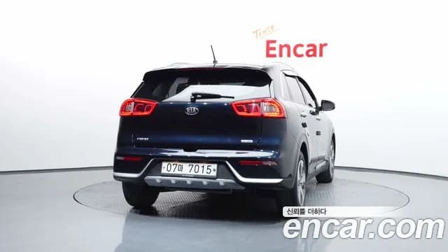 2018 Kia Niro Prestige Sold VIN KNACB81CGJA250837 – interior seats 2018 Kia Niro Prestige Sold VIN KNACB81CGJA250837 – interior seats