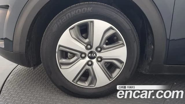 2018 Kia Niro Prestige Sold VIN KNACB81CGJA250837 – photo 15 2018 Kia Niro Prestige Sold VIN KNACB81CGJA250837 – photo 15