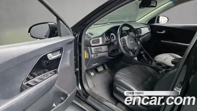 2019 Kia Niro Prestige Sold VIN KNACB81CGKA274536 – photo 21 2019 Kia Niro Prestige Sold VIN KNACB81CGKA274536 – photo 21