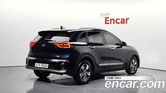 2020 Kia The New Niro 1.6 HEV Sold VIN KNACB81CGLA285402 – engine bay 2020 Kia The New Niro 1.6 HEV Sold VIN KNACB81CGLA285402 – engine bay
