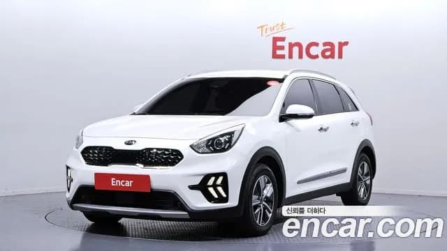 2020 Kia The New Niro 1.6 HEV Sold VIN KNACB81CGLA294065 – undercarriage 2020 Kia The New Niro 1.6 HEV Sold VIN KNACB81CGLA294065 – undercarriage