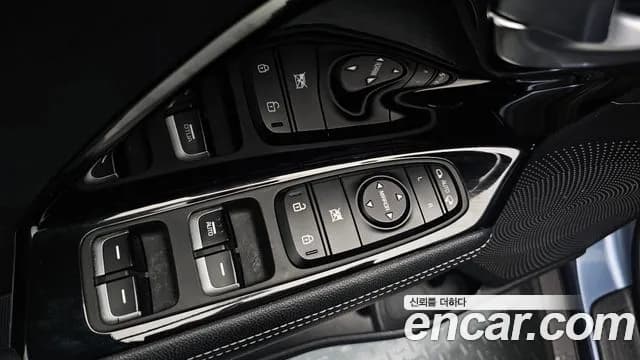 2020 Kia The New Niro 1.6 HEV Sold VIN KNACB81CGLA352374 – interior seats 2020 Kia The New Niro 1.6 HEV Sold VIN KNACB81CGLA352374 – interior seats