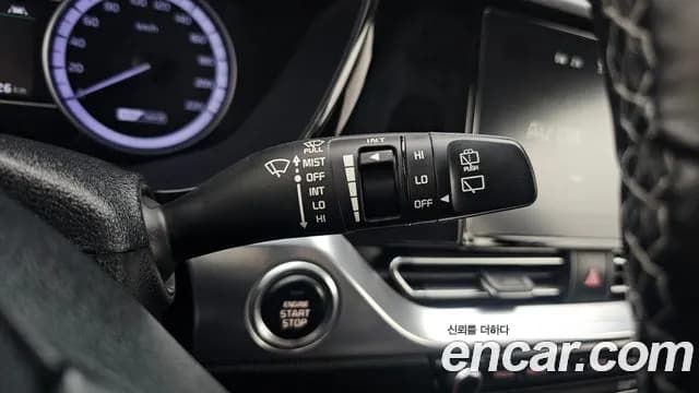 2020 Kia The New Niro 1.6 HEV Sold VIN KNACB81CGLA352374 – exterior detail 2020 Kia The New Niro 1.6 HEV Sold VIN KNACB81CGLA352374 – exterior detail