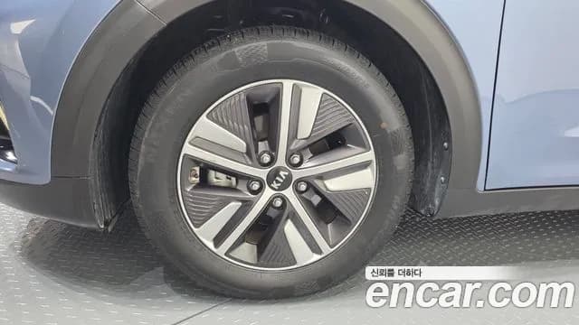2020 Kia The New Niro 1.6 HEV Sold VIN KNACB81CGLA352374 – photo 14 2020 Kia The New Niro 1.6 HEV Sold VIN KNACB81CGLA352374 – photo 14