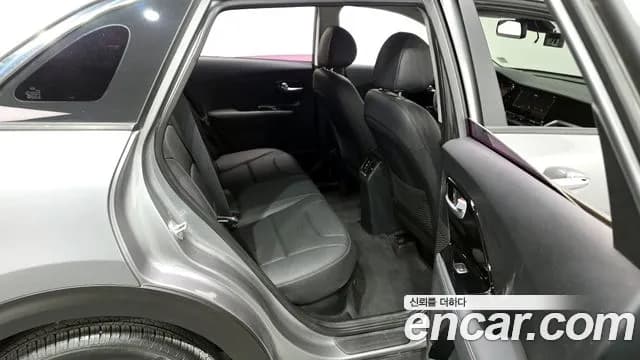 2020 Kia The New Niro 1.6 HEV Sold VIN KNACB81CGLA424216 – interior seats 2020 Kia The New Niro 1.6 HEV Sold VIN KNACB81CGLA424216 – interior seats
