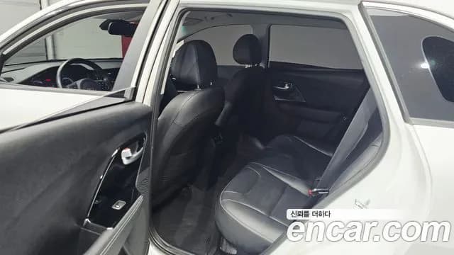 2021 Kia The New Niro 1.6 HEV Sold VIN KNACB81CGMA457573 – front exterior 2021 Kia The New Niro 1.6 HEV Sold VIN KNACB81CGMA457573 – front exterior