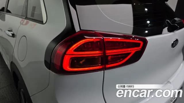 2021 Kia The New Niro 1.6 HEV Sold VIN KNACB81CGMA458371 – photo 12 2021 Kia The New Niro 1.6 HEV Sold VIN KNACB81CGMA458371 – photo 12