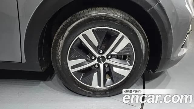 2022 Kia The New Niro 1.6 HEV Sold VIN KNACB81CGNA492938 – photo 19 2022 Kia The New Niro 1.6 HEV Sold VIN KNACB81CGNA492938 – photo 19
