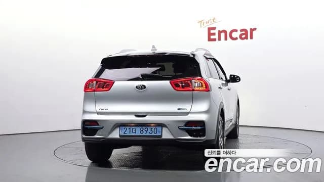 2021 Kia Niro EV Prestige Sold VIN KNACB81GFMA091857 – front exterior 2021 Kia Niro EV Prestige Sold VIN KNACB81GFMA091857 – front exterior