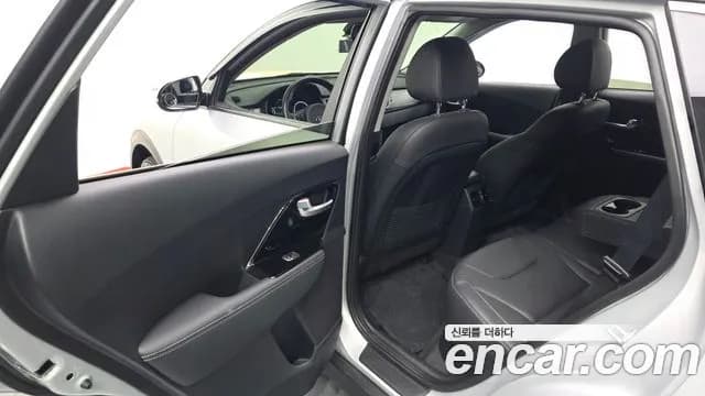 2021 Kia Niro EV Prestige Sold VIN KNACB81GFMA091857 – interior seats 2021 Kia Niro EV Prestige Sold VIN KNACB81GFMA091857 – interior seats