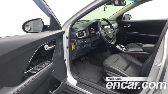 2021 Kia Niro EV Prestige Sold VIN KNACB81GFMA091857 – photo 16 2021 Kia Niro EV Prestige Sold VIN KNACB81GFMA091857 – photo 16