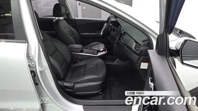 2021 Kia Niro EV Prestige Sold VIN KNACB81GFMA091857 – photo 29 2021 Kia Niro EV Prestige Sold VIN KNACB81GFMA091857 – photo 29