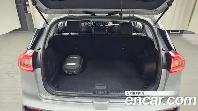 2021 Kia Niro EV Prestige Sold VIN KNACB81GFMA092062 – photo 22 2021 Kia Niro EV Prestige Sold VIN KNACB81GFMA092062 – photo 22