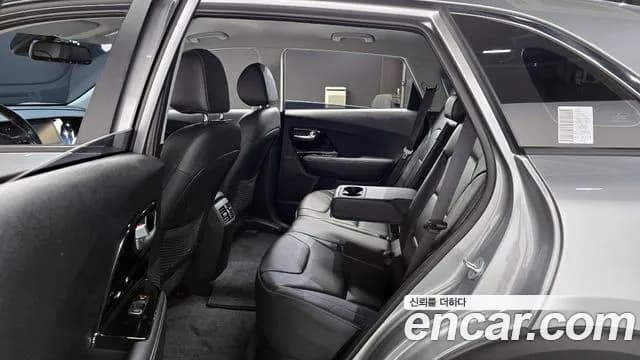 2022 Kia Niro EV Noblesse Sold VIN KNACB81GFNA114849 – side profile 2022 Kia Niro EV Noblesse Sold VIN KNACB81GFNA114849 – side profile
