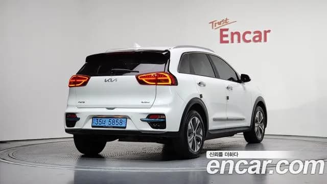 2022 Kia Niro EV Prestige Sold VIN KNACB81GFNA121094 – undercarriage 2022 Kia Niro EV Prestige Sold VIN KNACB81GFNA121094 – undercarriage