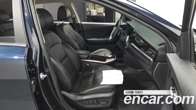 2022 Kia Niro EV Noblesse Sold VIN KNACB81GFNA121316 – trunk area 2022 Kia Niro EV Noblesse Sold VIN KNACB81GFNA121316 – trunk area