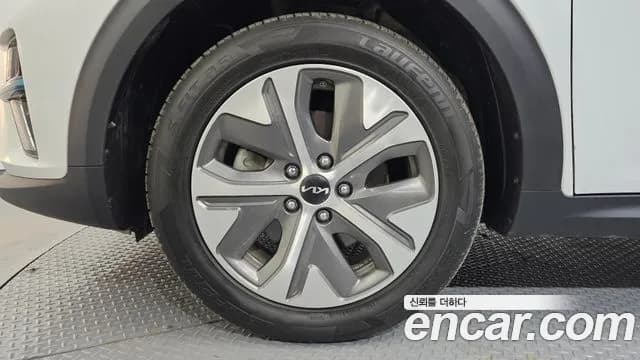2022 Kia Niro EV Prestige Sold VIN KNACB81GFNA124569 – undercarriage 2022 Kia Niro EV Prestige Sold VIN KNACB81GFNA124569 – undercarriage