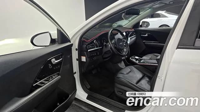 2022 Kia Niro EV Noblesse Sold VIN KNACB81GFNA136480 – exterior detail 2022 Kia Niro EV Noblesse Sold VIN KNACB81GFNA136480 – exterior detail