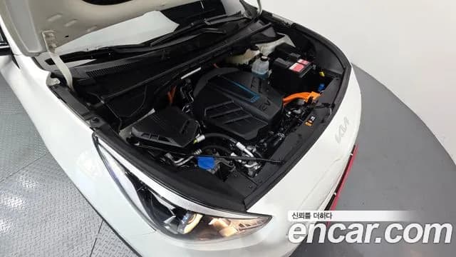 2022 Kia Niro EV Prestige Sold VIN KNACB81GFNA136625 – rear exterior 2022 Kia Niro EV Prestige Sold VIN KNACB81GFNA136625 – rear exterior