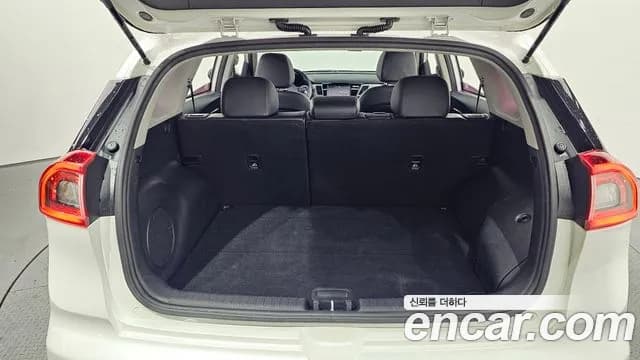 2017 Kia Niro Noblesse Sold VIN KNACC81CGHA018579 – side profile 2017 Kia Niro Noblesse Sold VIN KNACC81CGHA018579 – side profile
