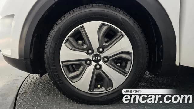 2017 Kia Niro Noblesse Sold VIN KNACC81CGHA064816 – photo 16 2017 Kia Niro Noblesse Sold VIN KNACC81CGHA064816 – photo 16