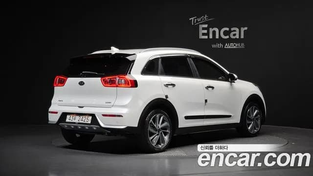 2018 Kia Niro Noblesse Sold VIN KNACC81CGJA096969 – photo 12 2018 Kia Niro Noblesse Sold VIN KNACC81CGJA096969 – photo 12