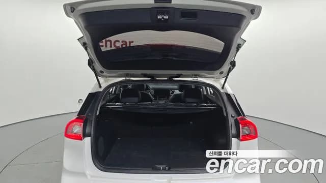 2018 Kia Niro Noblesse Sold VIN KNACC81CGJA138660 – photo 14 2018 Kia Niro Noblesse Sold VIN KNACC81CGJA138660 – photo 14