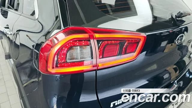 2018 Kia Niro Noblesse Sold VIN KNACC81CGJA140863 – rear exterior 2018 Kia Niro Noblesse Sold VIN KNACC81CGJA140863 – rear exterior