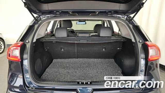 2018 Kia Niro Noblesse Sold VIN KNACC81CGJA140863 – photo 24 2018 Kia Niro Noblesse Sold VIN KNACC81CGJA140863 – photo 24