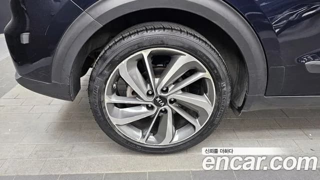 2018 Kia Niro Noblesse Sold VIN KNACC81CGJA175380 – photo 15 2018 Kia Niro Noblesse Sold VIN KNACC81CGJA175380 – photo 15