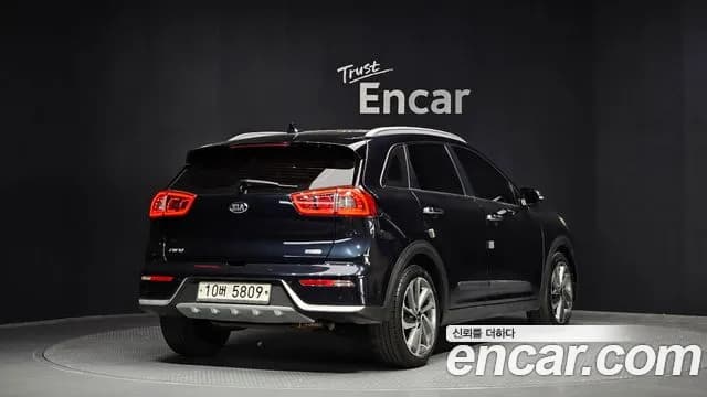 2018 Kia Niro Noblesse Sold VIN KNACC81CGJA175380 – photo 18 2018 Kia Niro Noblesse Sold VIN KNACC81CGJA175380 – photo 18