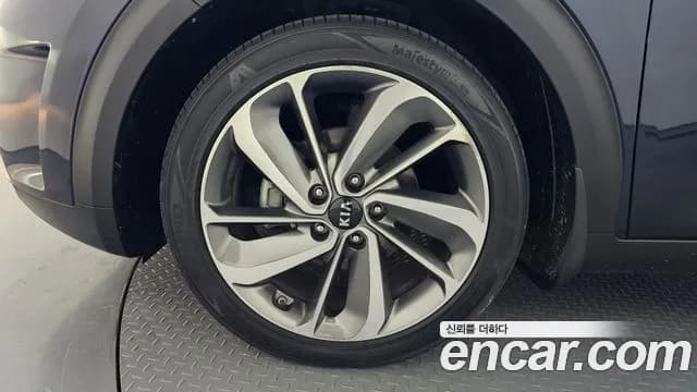 2018 Kia Niro Noblesse Sold VIN KNACC81CGJA197330 – photo 17 2018 Kia Niro Noblesse Sold VIN KNACC81CGJA197330 – photo 17