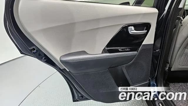 2018 Kia Niro Noblesse Sold VIN KNACC81CGJA252639 – photo 18 2018 Kia Niro Noblesse Sold VIN KNACC81CGJA252639 – photo 18