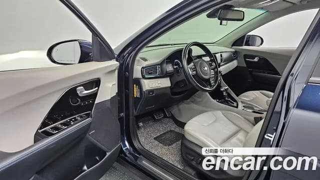 2018 Kia Niro Noblesse Sold VIN KNACC81CGJA252639 – photo 20 2018 Kia Niro Noblesse Sold VIN KNACC81CGJA252639 – photo 20