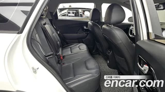 2019 Kia Niro EV Noblesse Sold VIN KNACC81GFKA001859 – front exterior 2019 Kia Niro EV Noblesse Sold VIN KNACC81GFKA001859 – front exterior