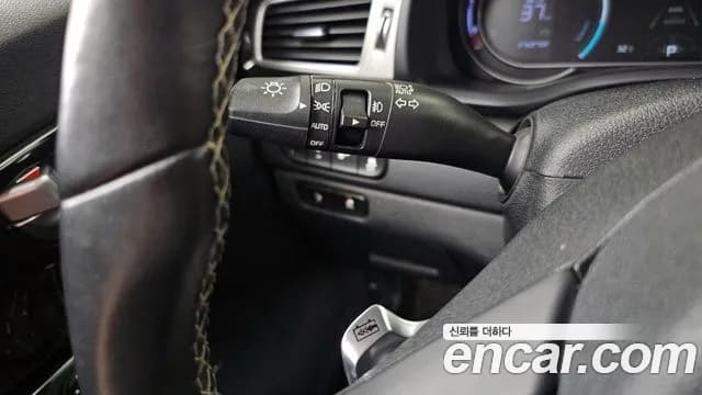 2019 Kia Niro EV Noblesse Sold VIN KNACC81GFKA001859 – rear exterior 2019 Kia Niro EV Noblesse Sold VIN KNACC81GFKA001859 – rear exterior